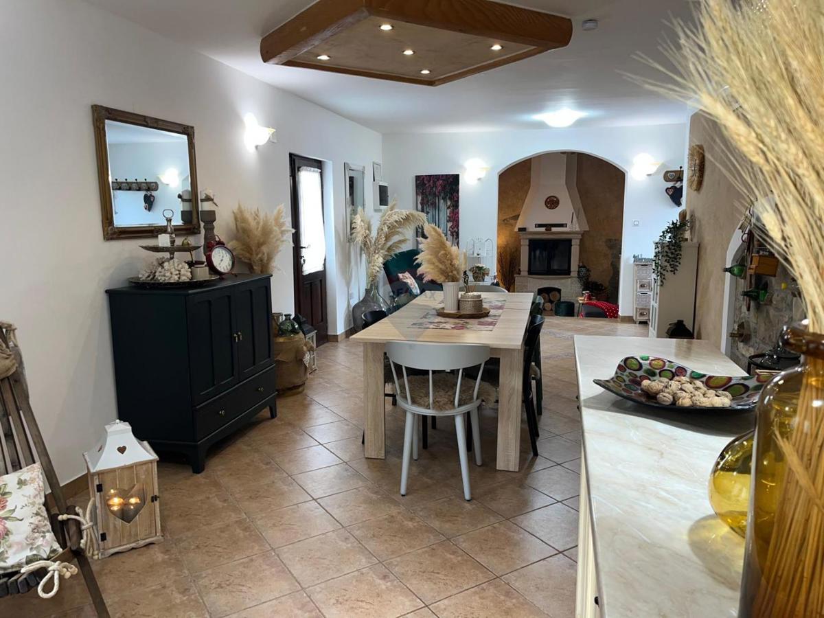 Casa Brest Pod Učkom, Lupoglav, 155m2