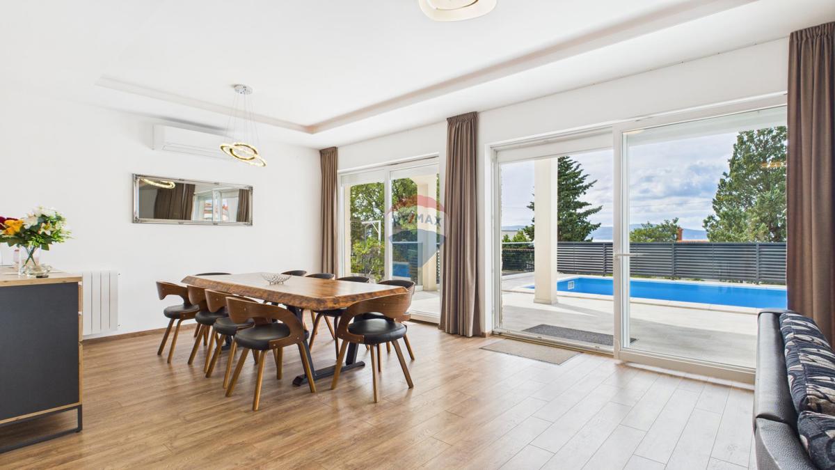 Casa Novi Vinodolski, 210m2