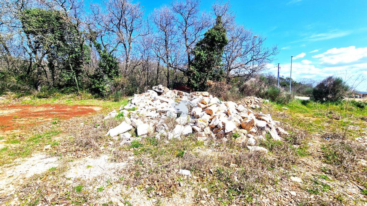 Terreno edificabile Umag, 1.939m2