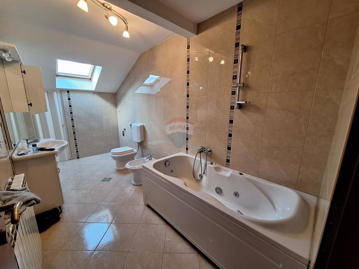 Casa Kastav, 300m2