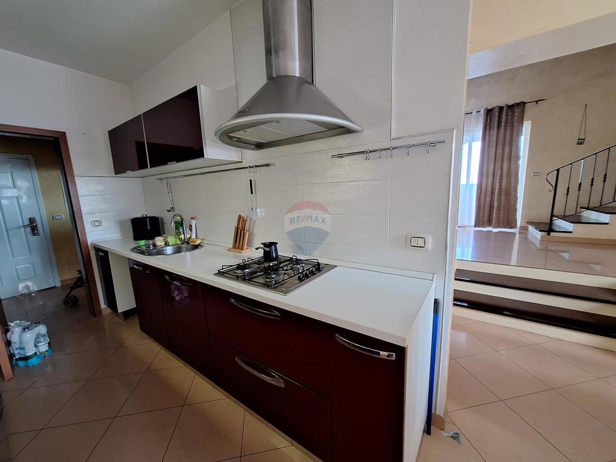 Casa Kastav, 300m2