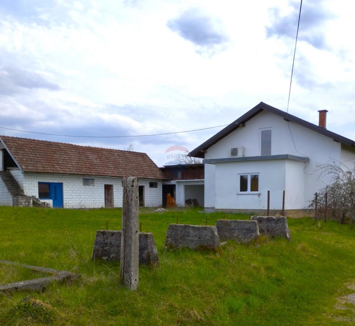 Casa Krivaja Vojnićka, Vojnić, 135m2