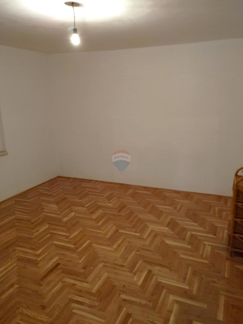 Casa Krivaja Vojnićka, Vojnić, 135m2