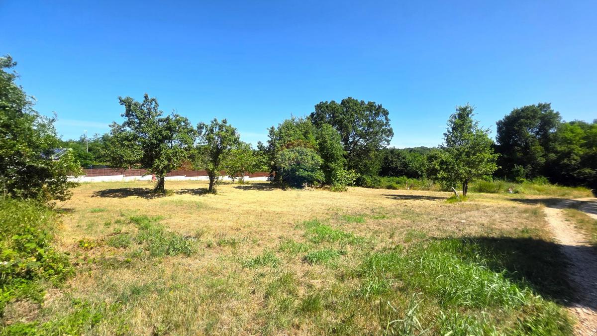 Terreno edificabile Brtonigla, 516,38m2