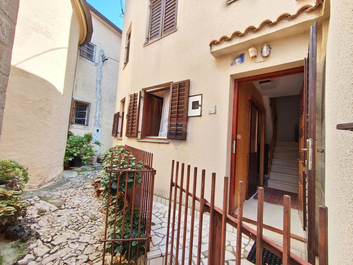 Casa Novi Vinodolski, 110,94m2