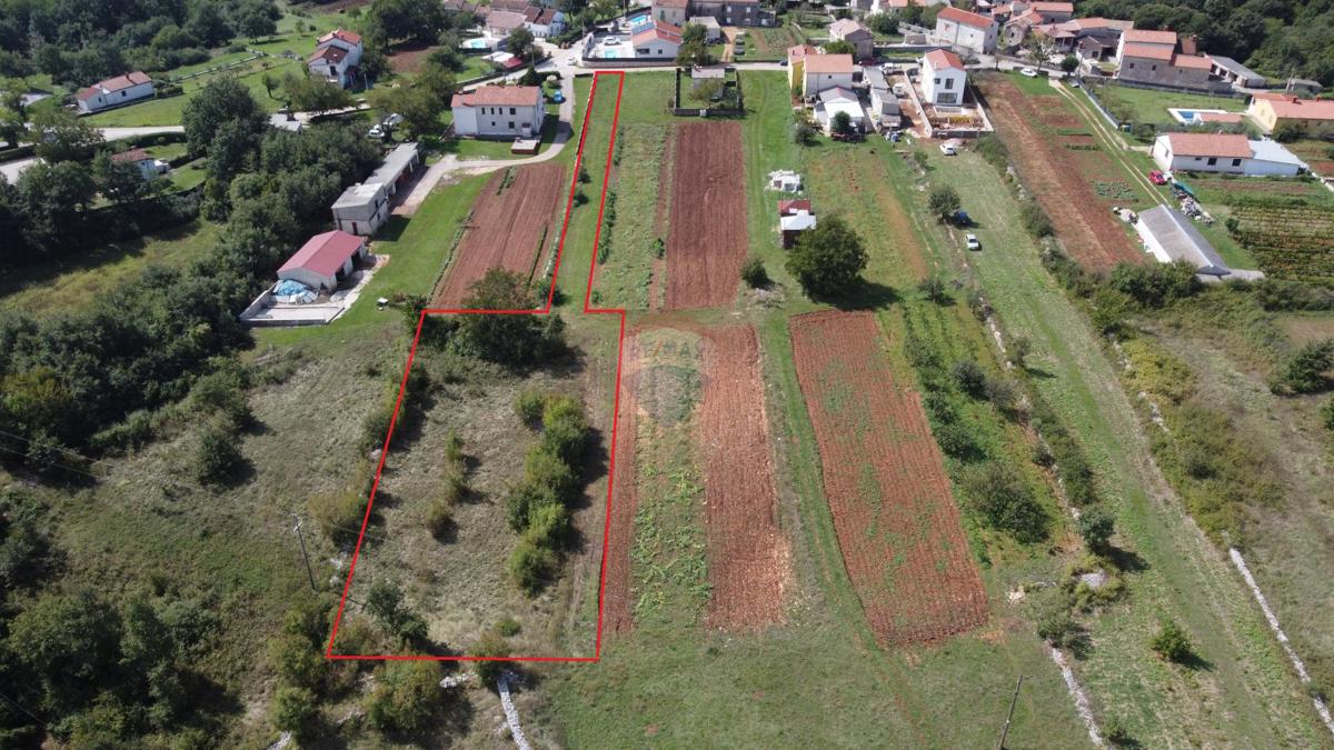 Terreno edificabile Štokovci, Svetvinčenat, 1.767m2