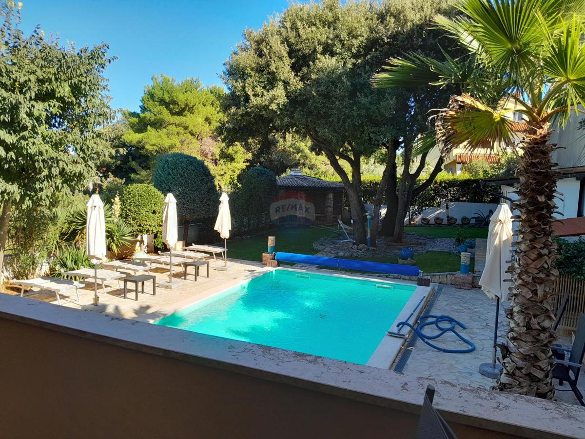 Casa Premantura, Medulin, 370m2