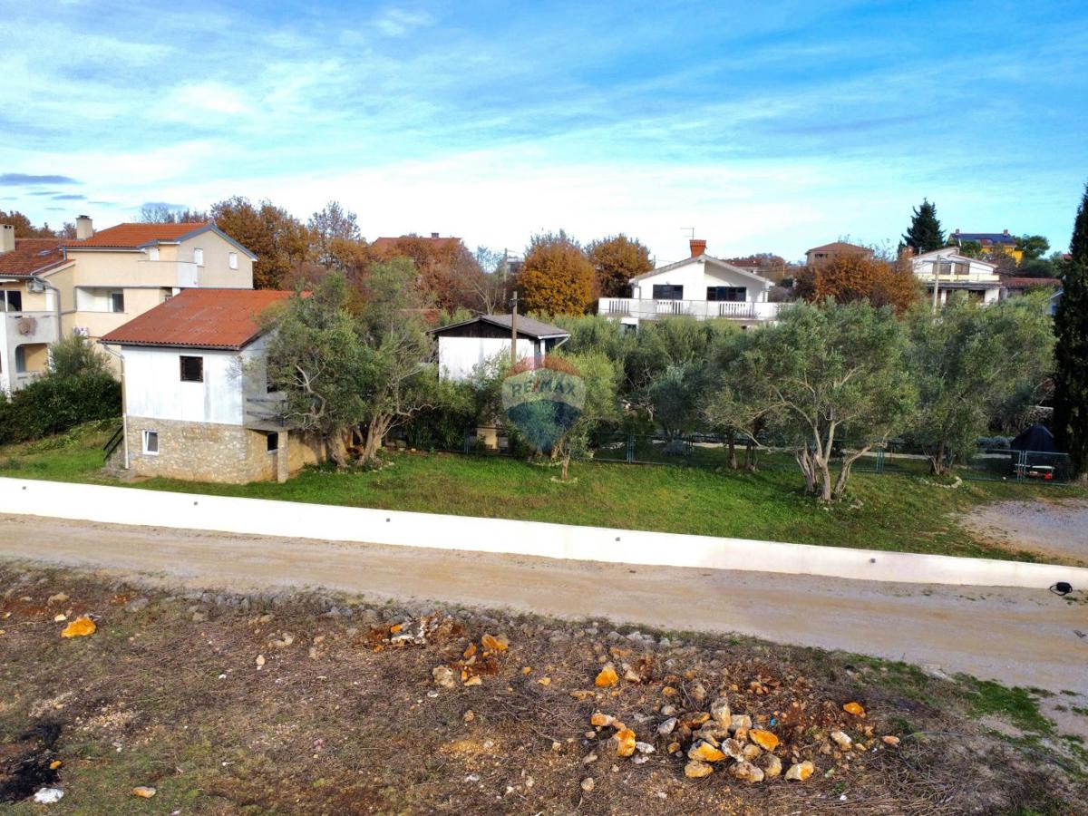 Krk, Linardići – Casa indipendente con progetto di ricostruzione