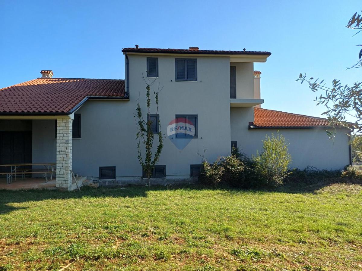 Casa Veliki Vareški, Marčana, 450m2