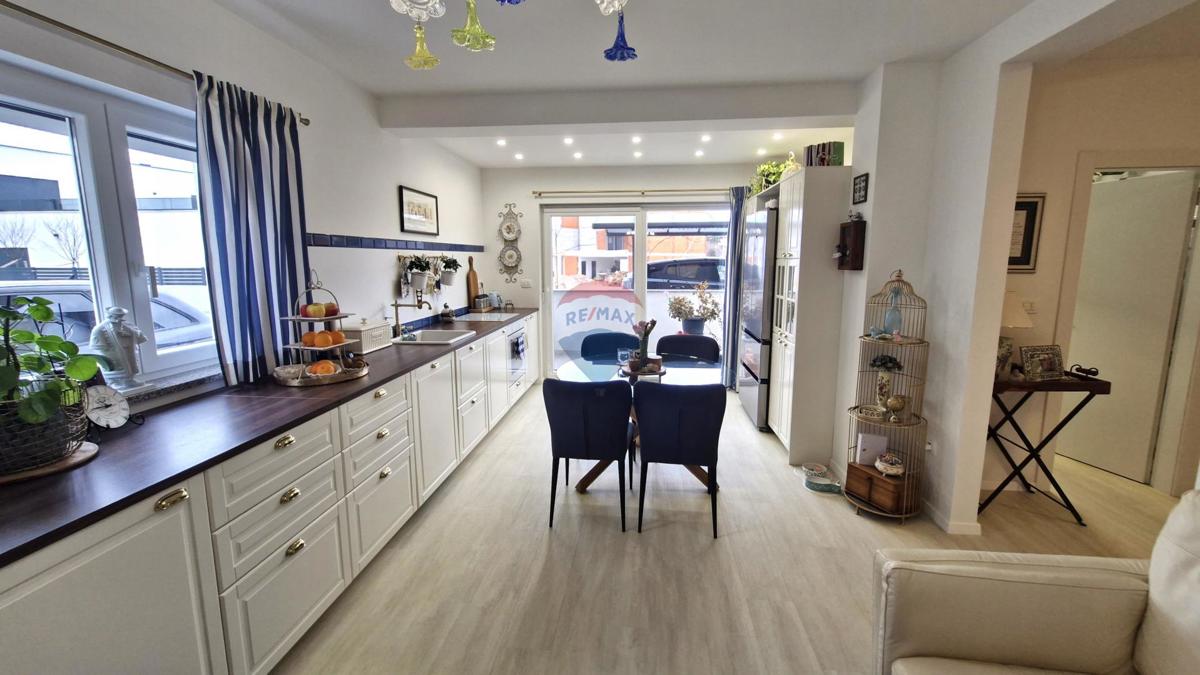 Istria, Medulin, Nuova costruzione con giardino, vicino al centro e alle spiagge, pronta per abitare