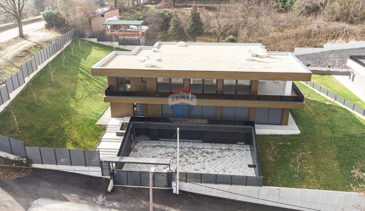 Casa Donji Trpuci, Brezovica, 645m2