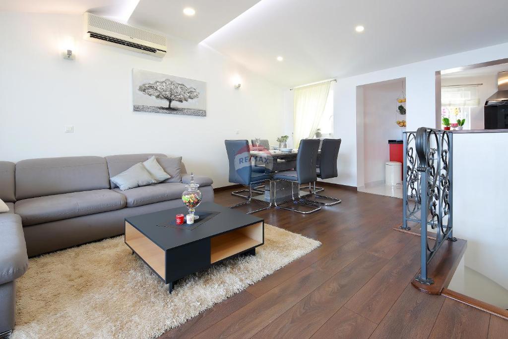 Appartamento Ičići, Opatija - Okolica, 66m2