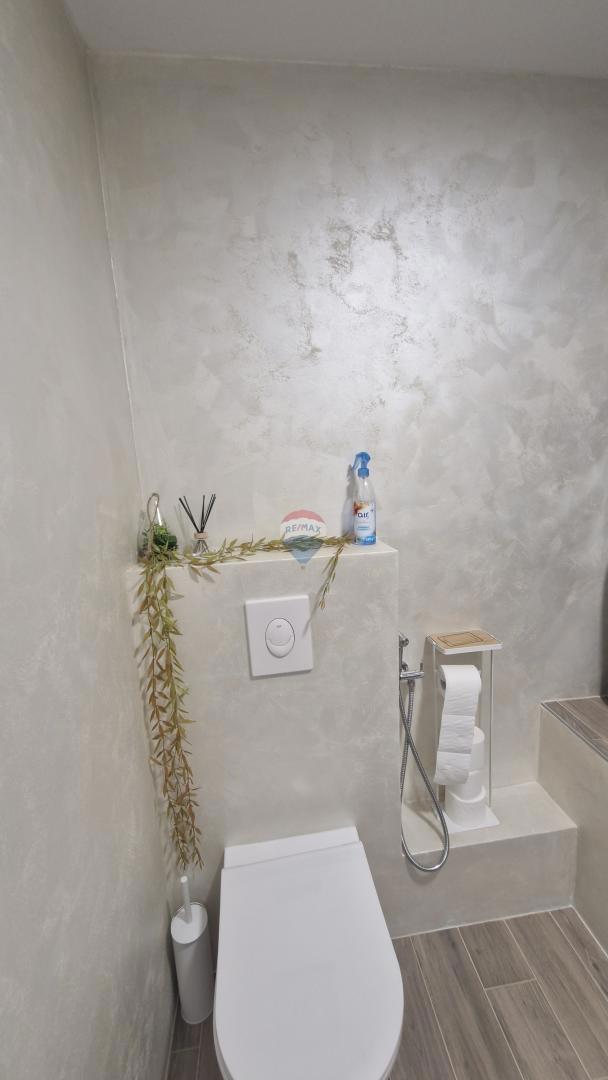 Istria, Barban, Hrboki – Casa in pietra con piscina, 100 m²