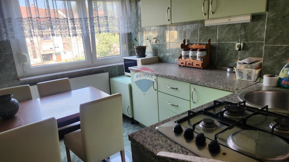 Appartamento Podbrežnica, Velika Gorica, 67m2