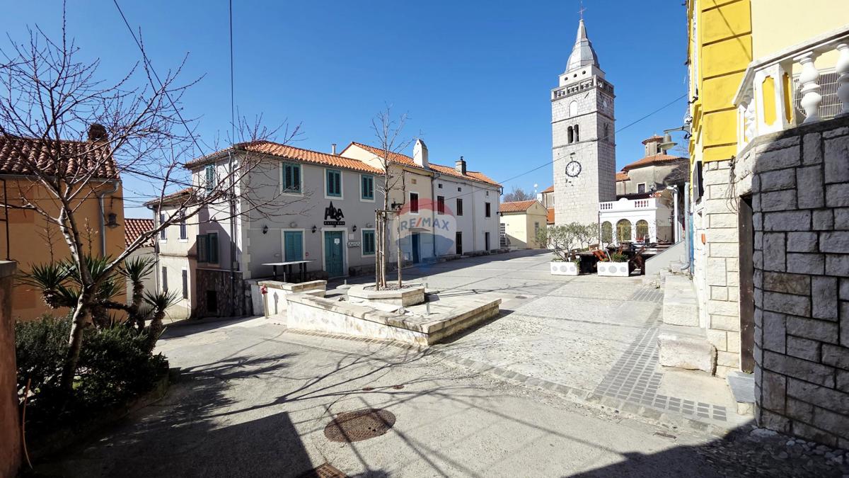 Krk, Omišalj | Autentica casa in pietra con 2 camere da letto e terrazza