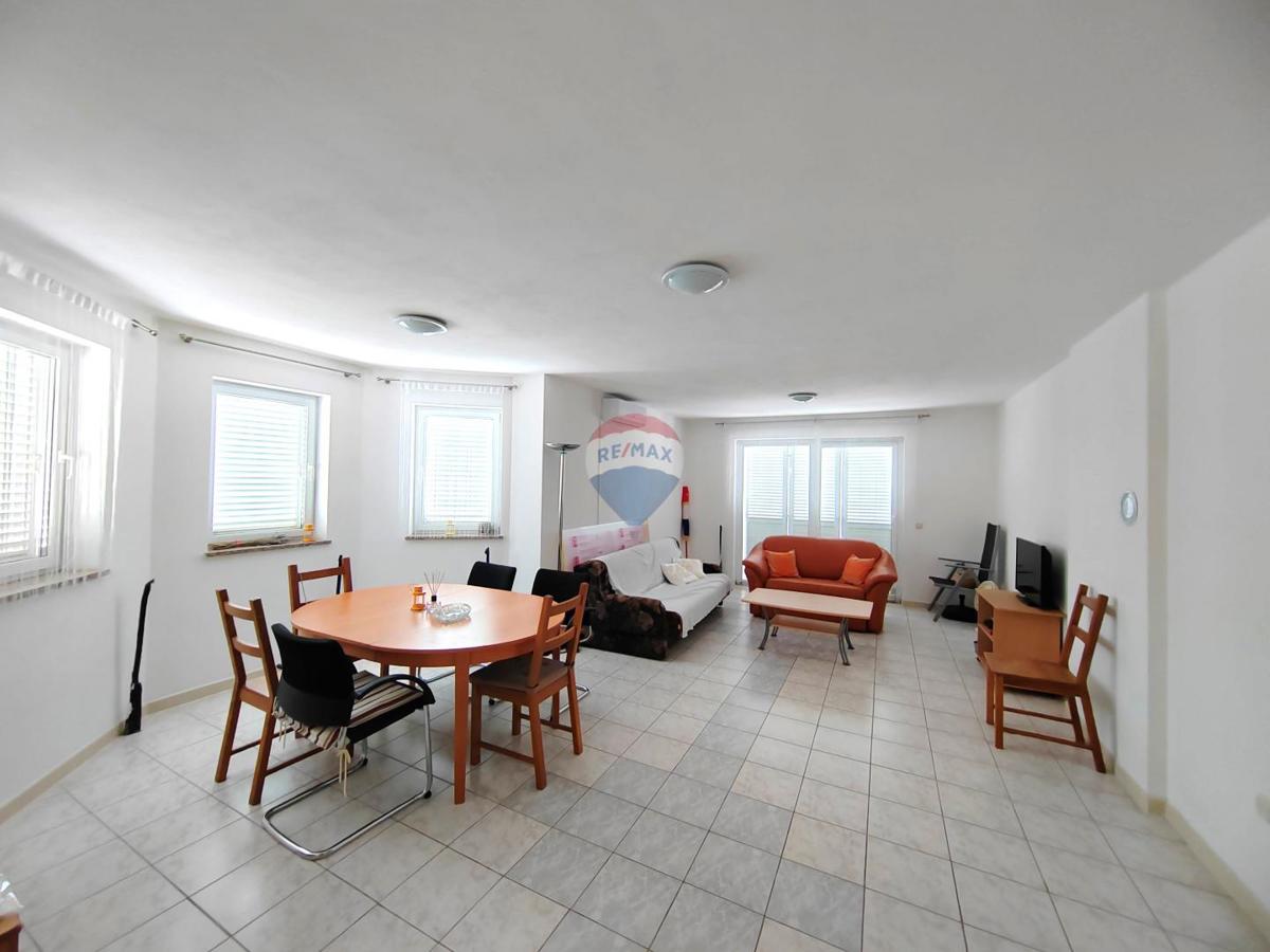 Casa Malinska, Malinska-Dubašnica, 243m2