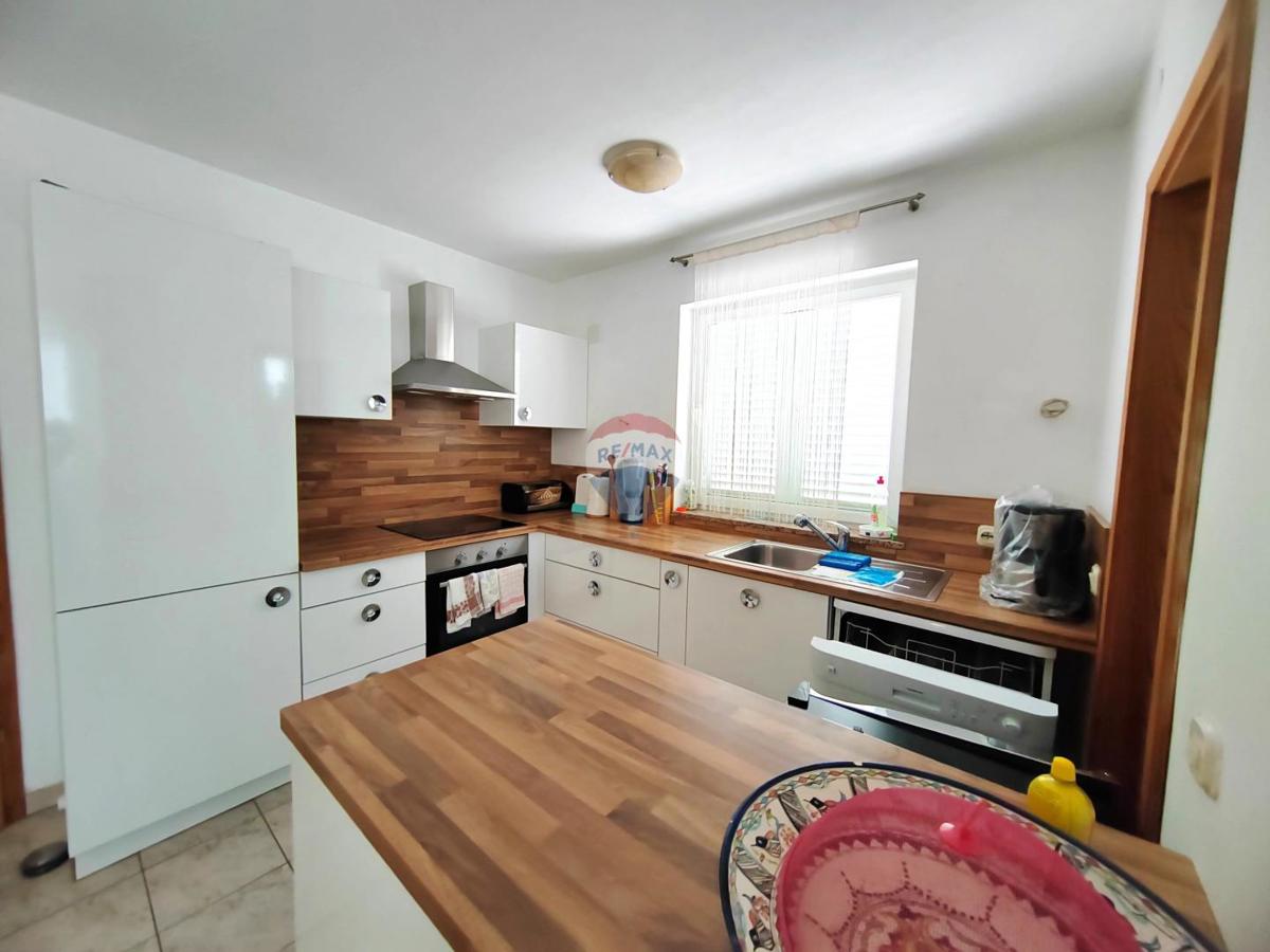 Casa Malinska, Malinska-Dubašnica, 243m2