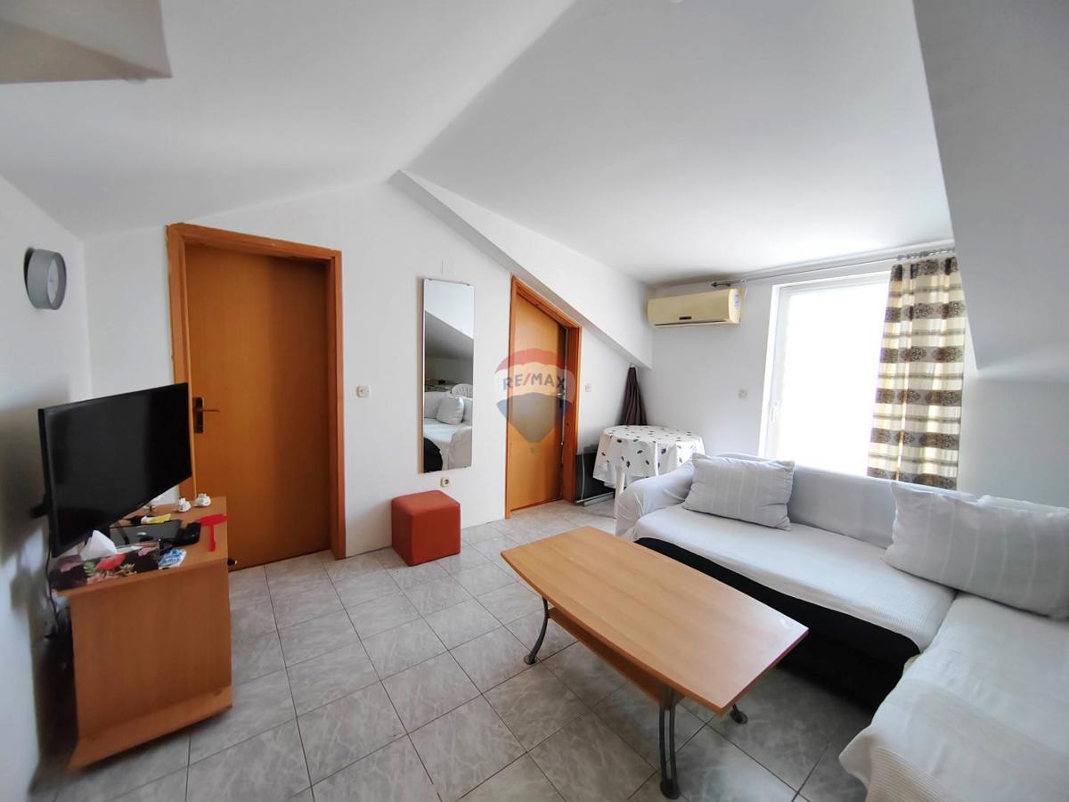 Casa Malinska, Malinska-Dubašnica, 243m2