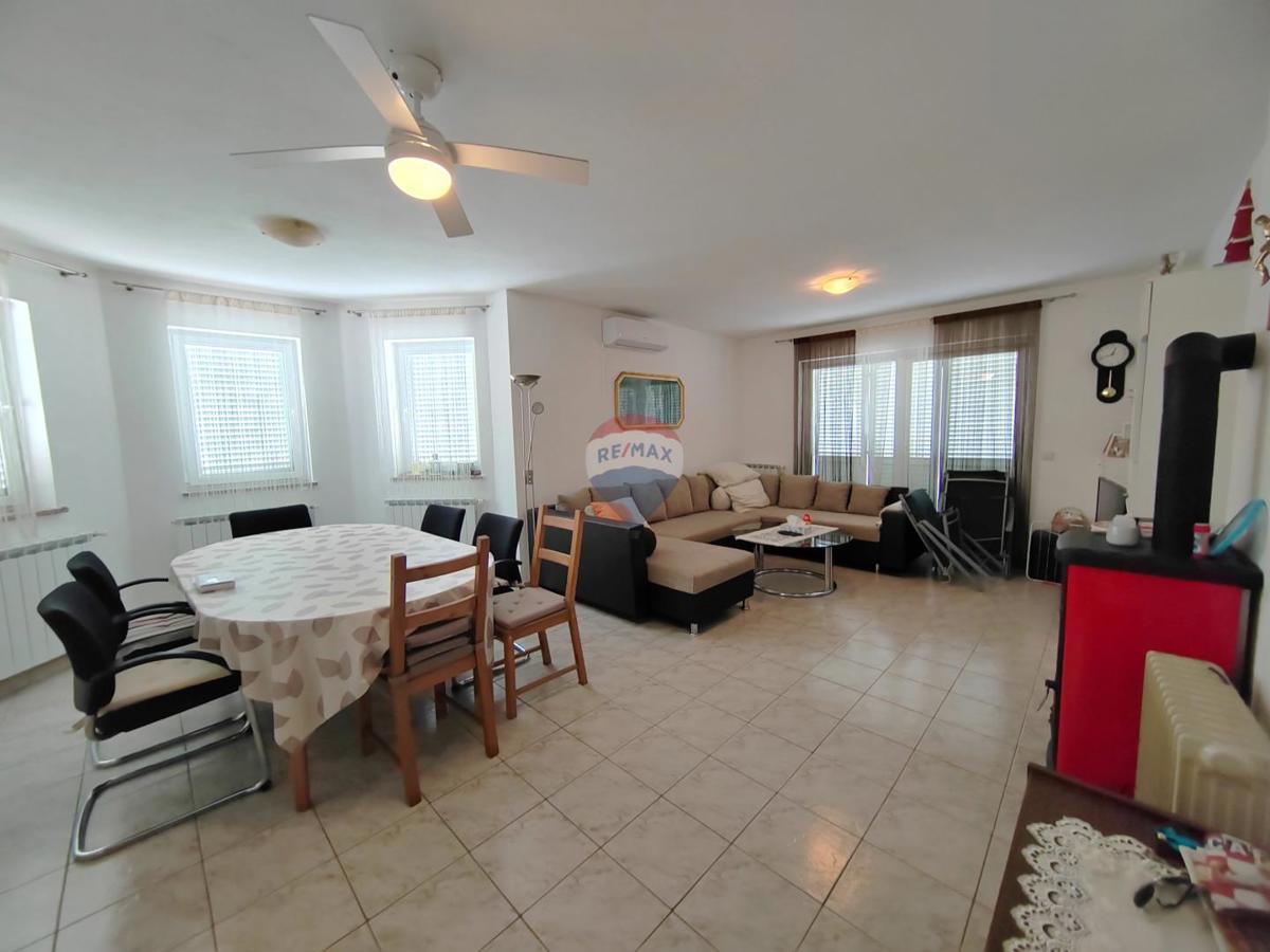 Casa Malinska, Malinska-Dubašnica, 243m2