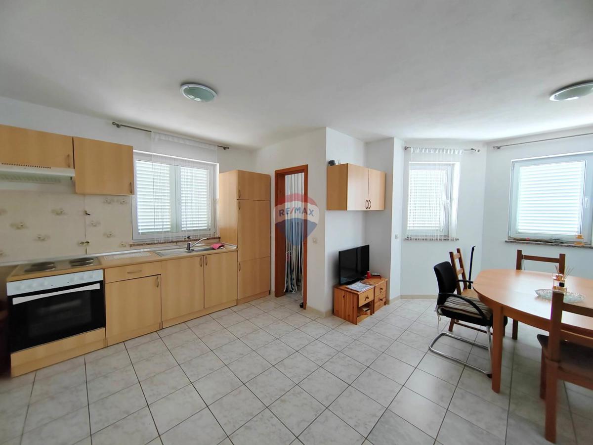 Casa Malinska, Malinska-Dubašnica, 243m2