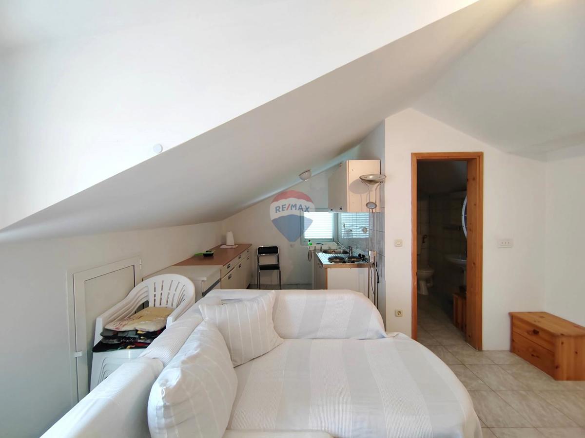 Casa Malinska, Malinska-Dubašnica, 243m2