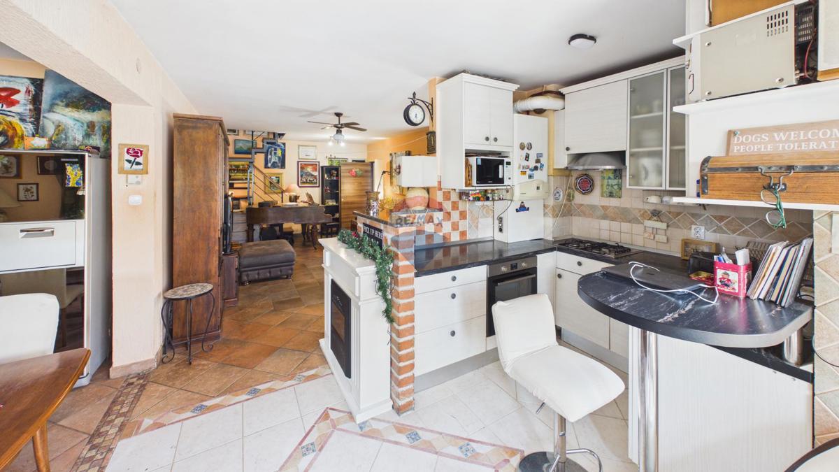 Casa Rudeš, Trešnjevka - Sjever, 251m2