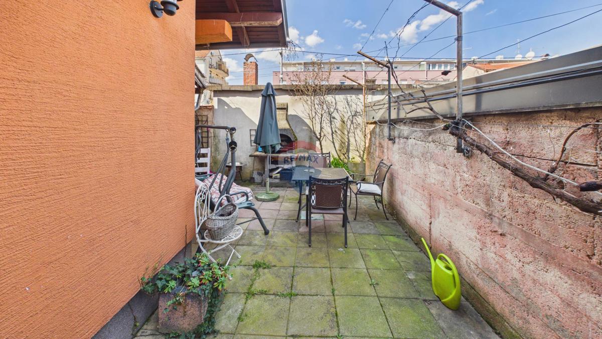 Casa Rudeš, Trešnjevka - Sjever, 251m2