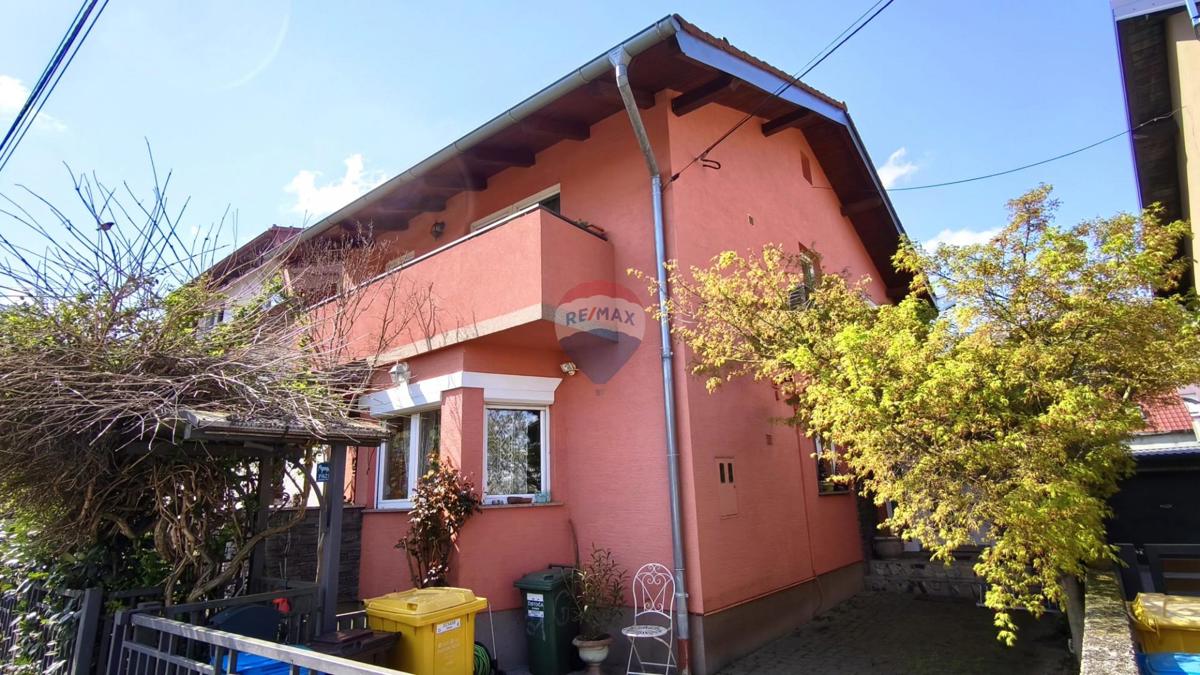 Casa Rudeš, Trešnjevka - Sjever, 251m2