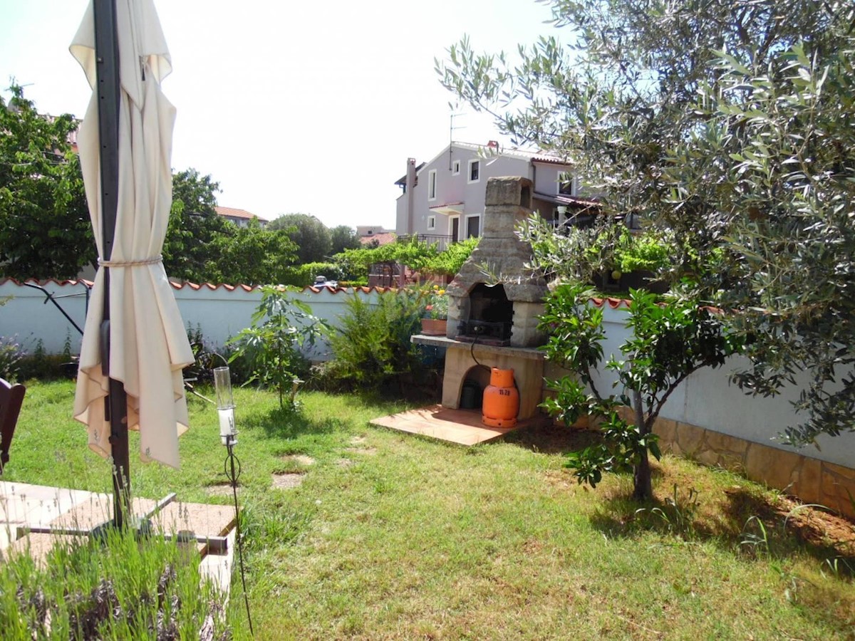 Villa Singola/Casa Vacanza Fažana, 433,30m2