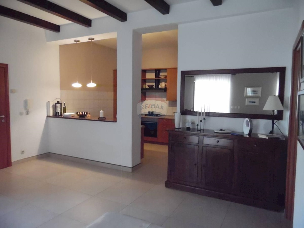 Villa Singola/Casa Vacanza Fažana, 433,30m2