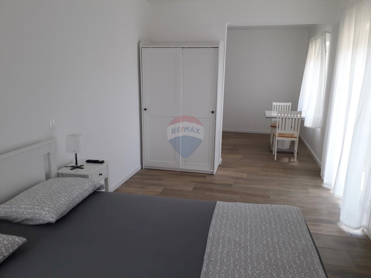 Villa Singola/Casa Vacanza Fažana, 433,30m2