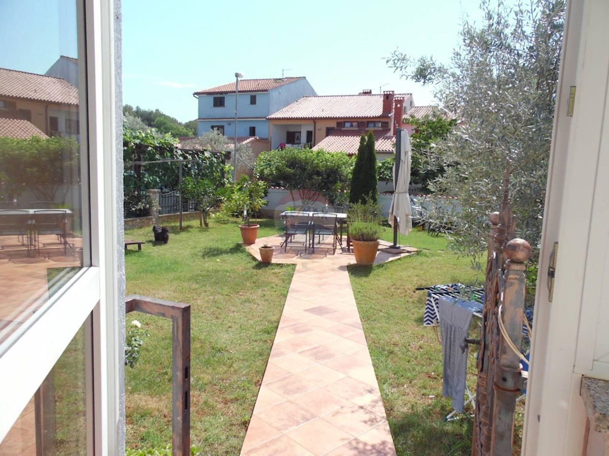 Villa Singola/Casa Vacanza Fažana, 433,30m2