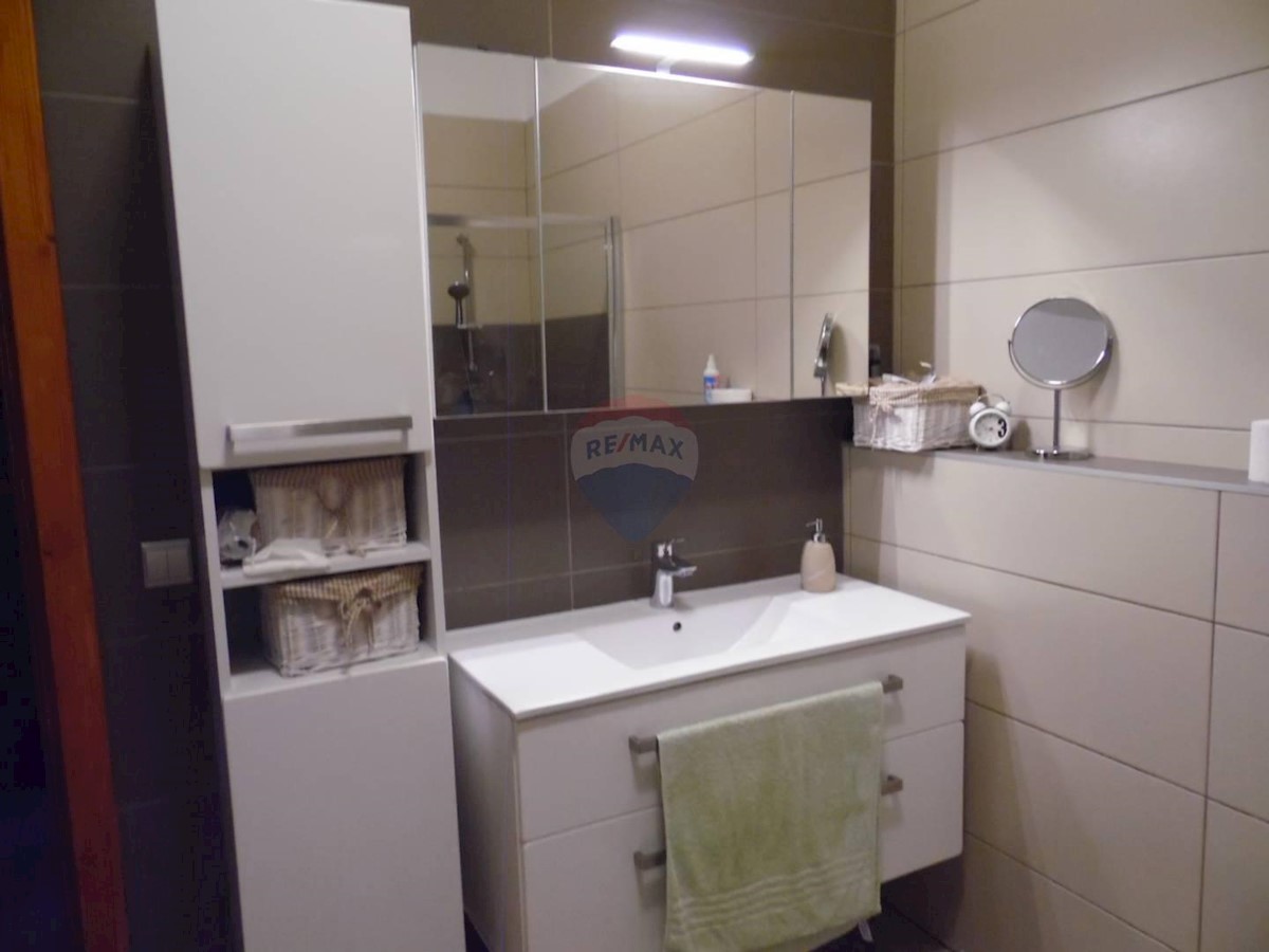 Villa Singola/Casa Vacanza Fažana, 433,30m2