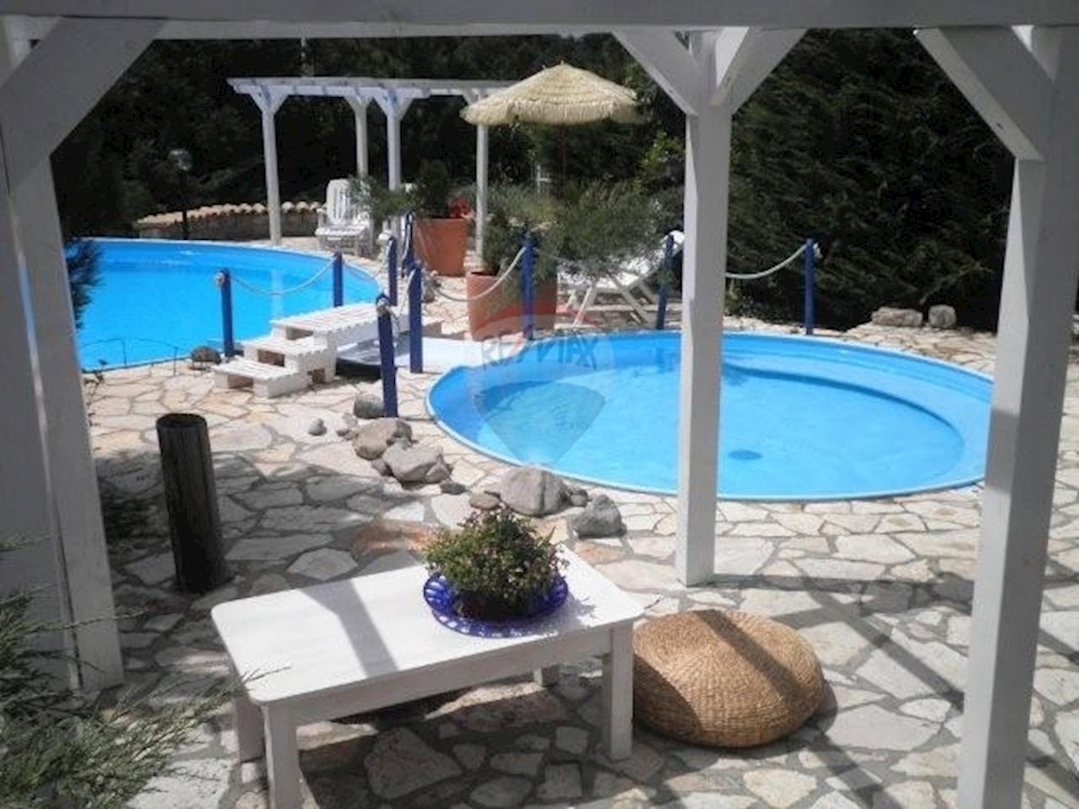 Villa Singola/Casa Vacanza Ročko Polje, Buzet, 500m2