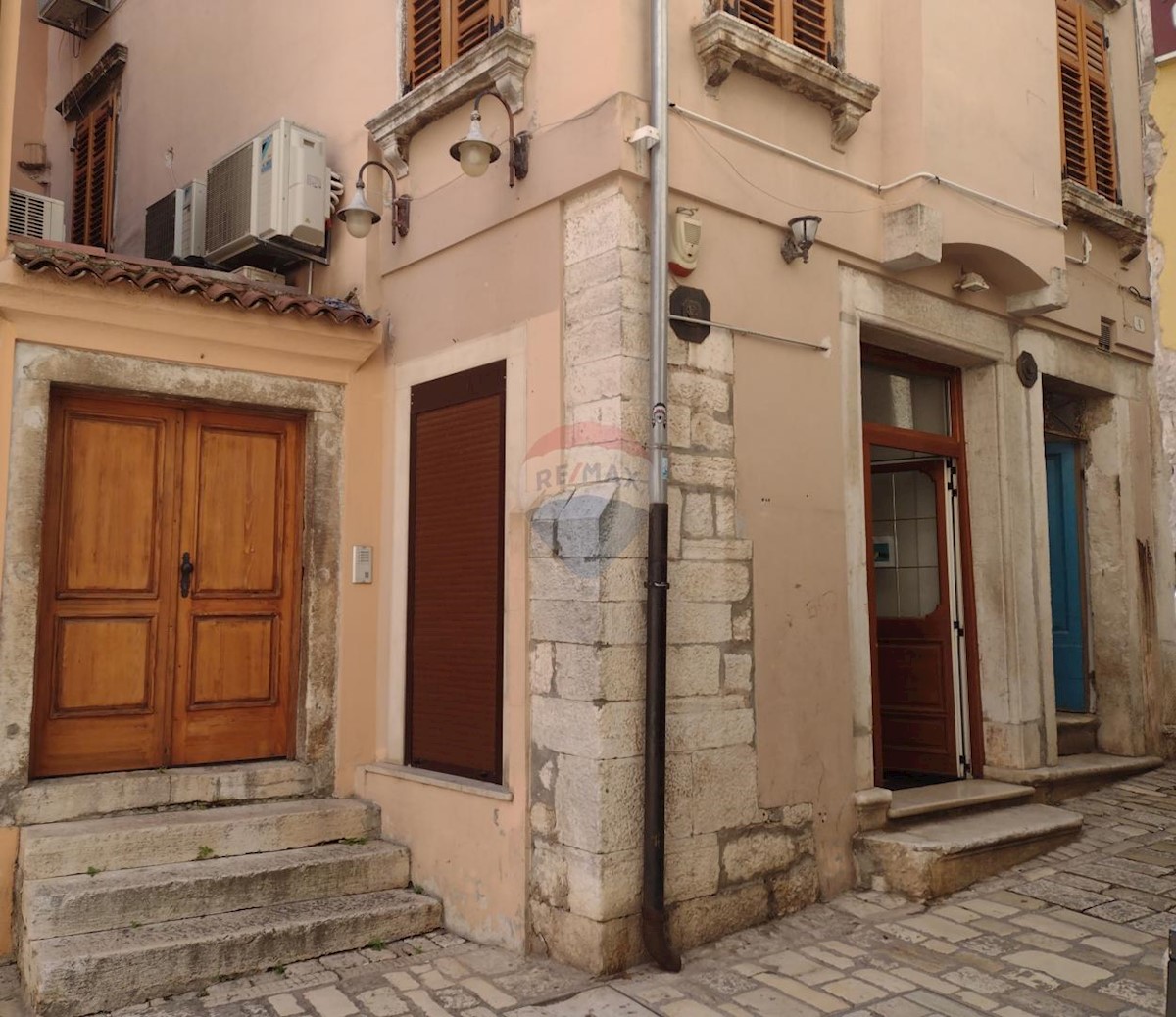 Attività commerciale Rovinj, 50m2