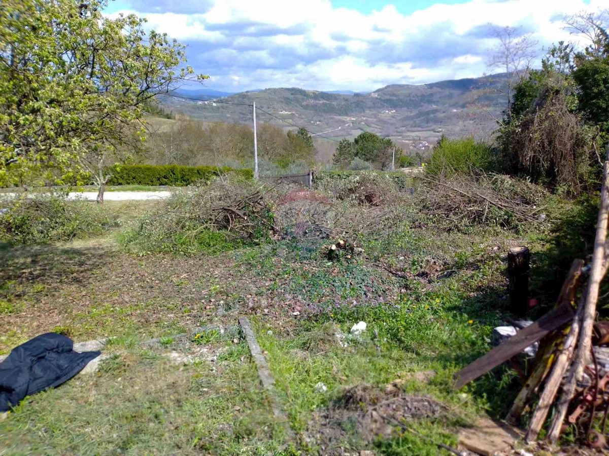 Terreno edificabile Motovun, 853m2