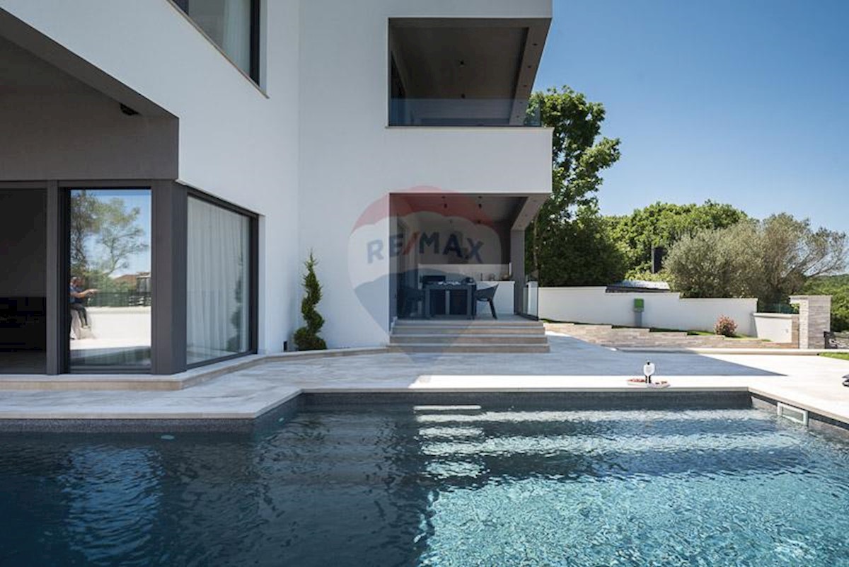 EASTERN ISTRIA - Exclusive villa with sea view