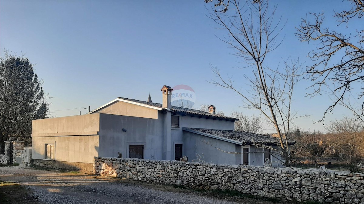 Casa Svetvinčenat, 885m2