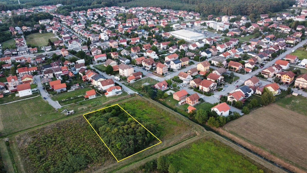 Terreno edificabile Sesvetski Kraljevec, Sesvete, 2.236m2