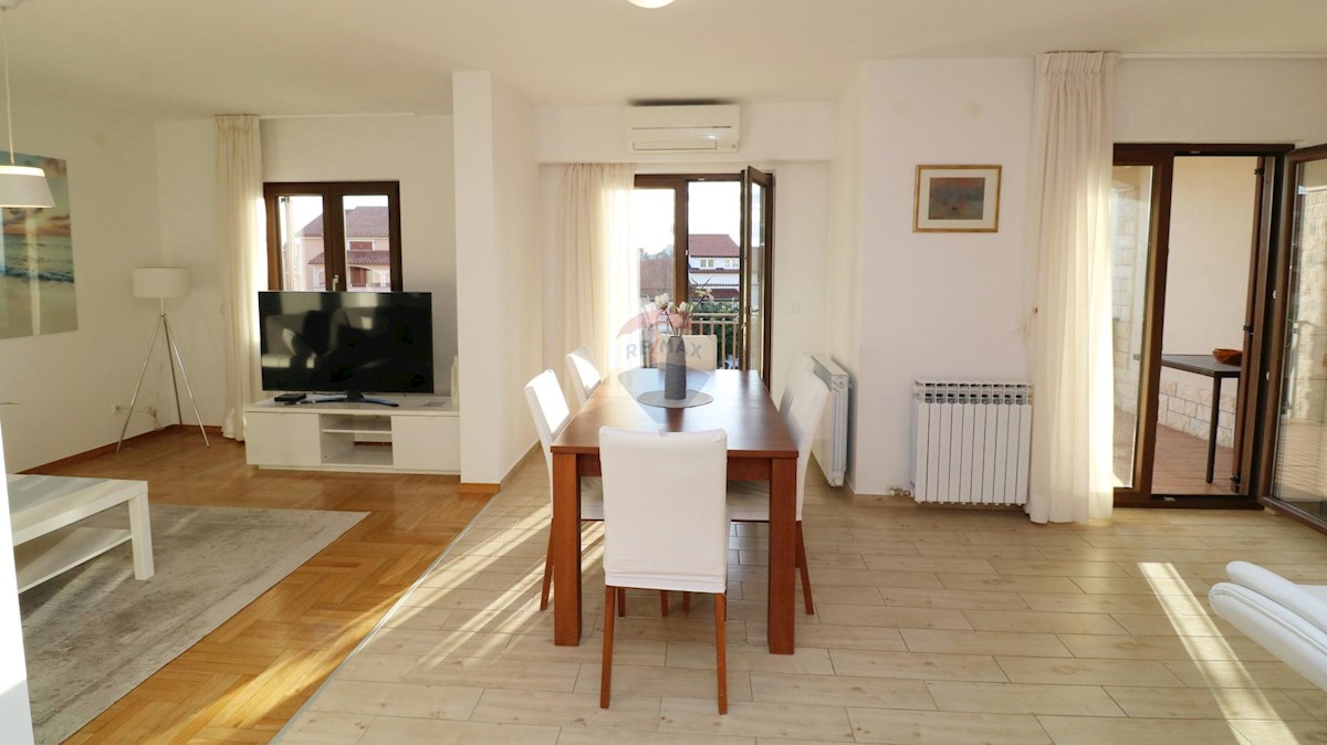 Appartamento Poreč, 77m2