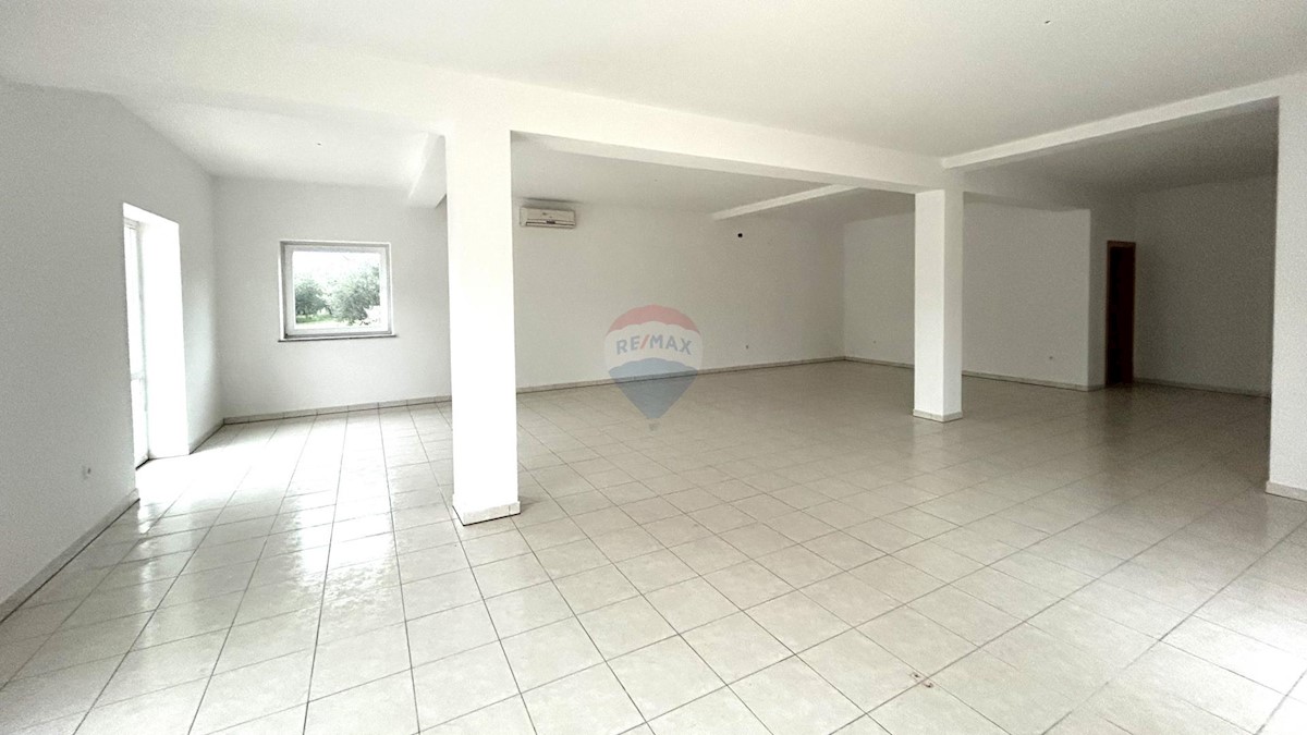 Attività commerciale Novigrad, 95,18m2