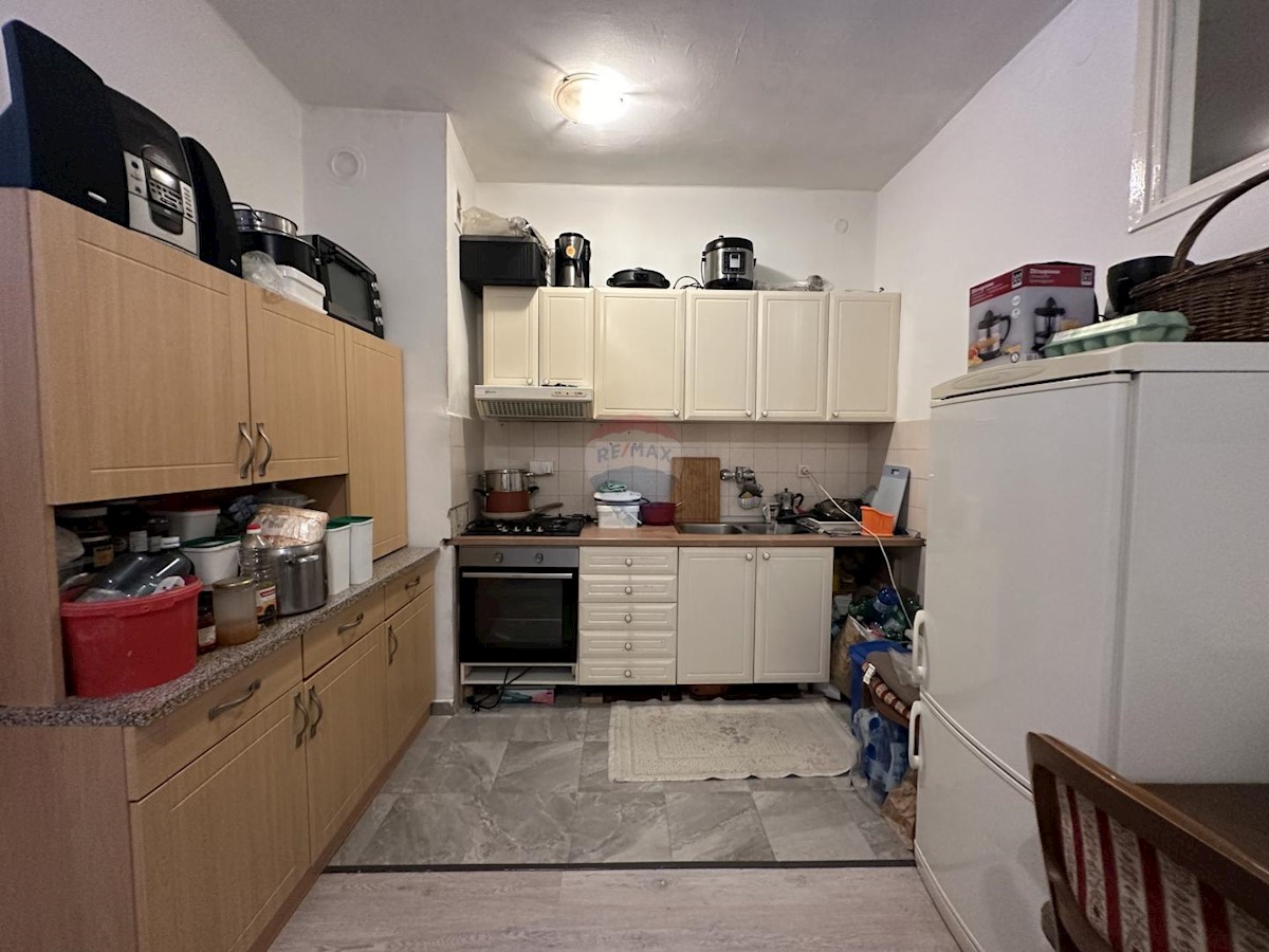 Appartamento Raša, 38m2