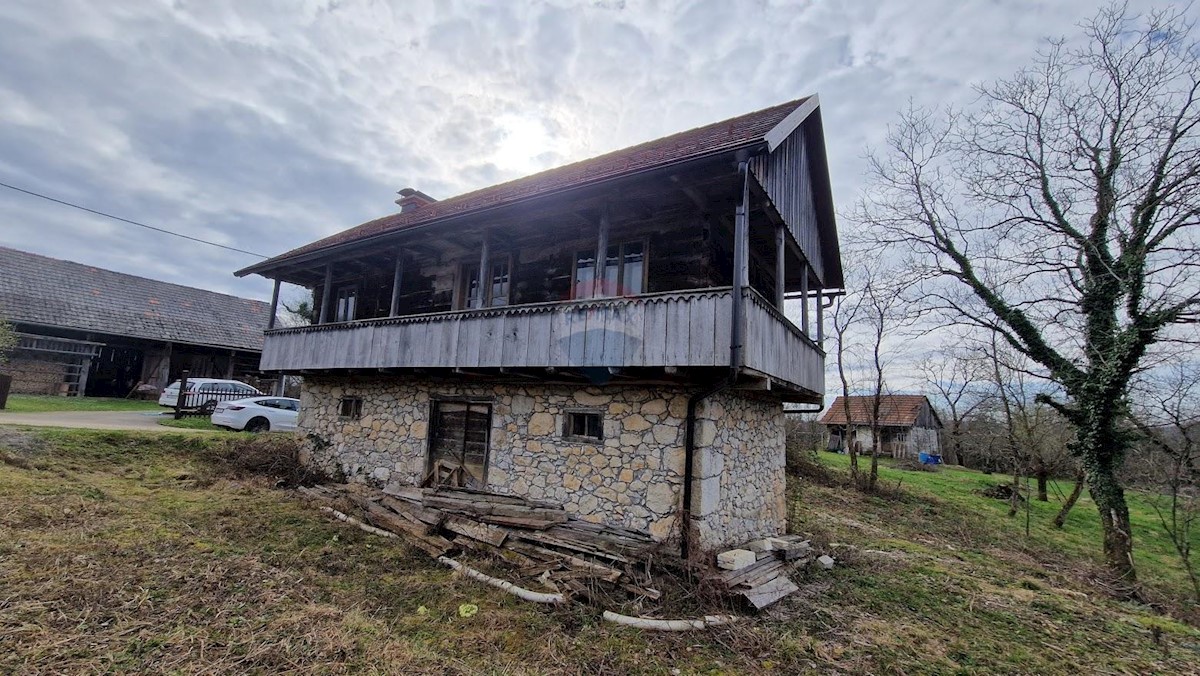 Casa Martinski Vrh, Ribnik, 200m2