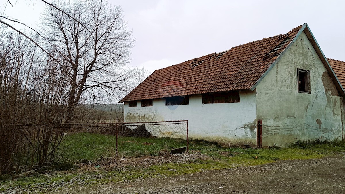 Casa Lapat, Plaški, 450m2