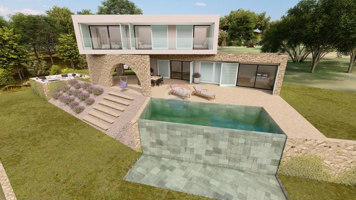 Terreno Edificabile con Vista Mare, Vicino alla Spiaggia e a Trget