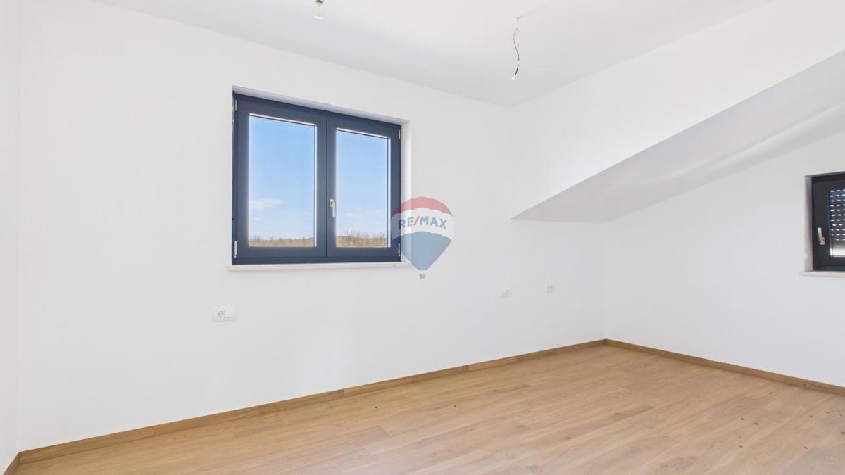 Appartamento Baderna, Poreč, 125m2