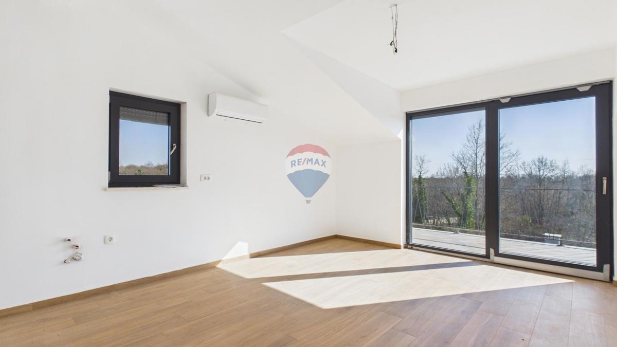 Appartamento Baderna, Poreč, 125m2