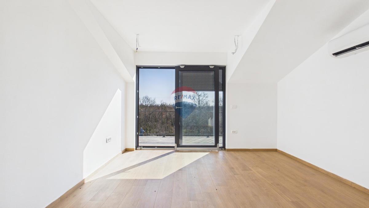 Appartamento Baderna, Poreč, 125m2