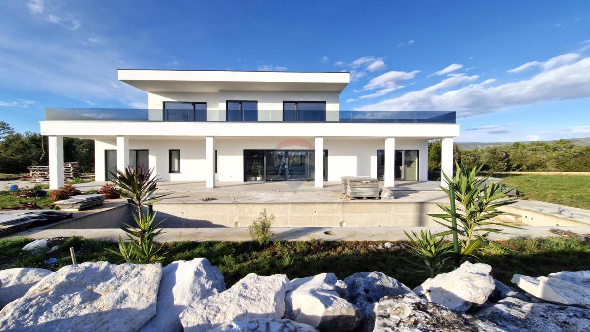 Istria, Rakalj – Villa di design con vista panoramica sul mare