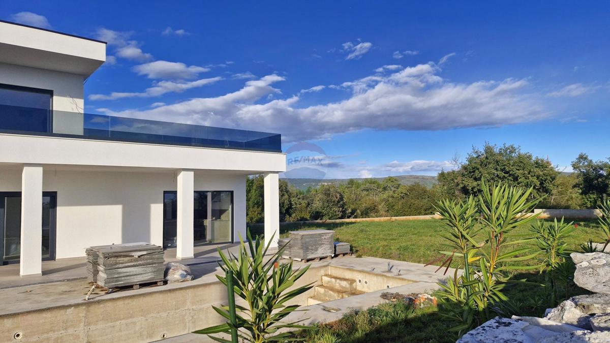Istria, Rakalj – Villa di design con vista panoramica sul mare